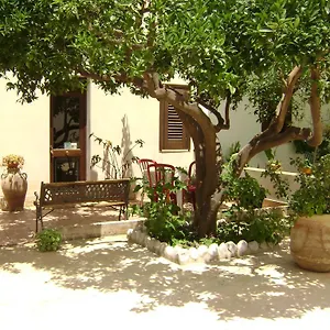 Maria Paola Bed & Breakfast